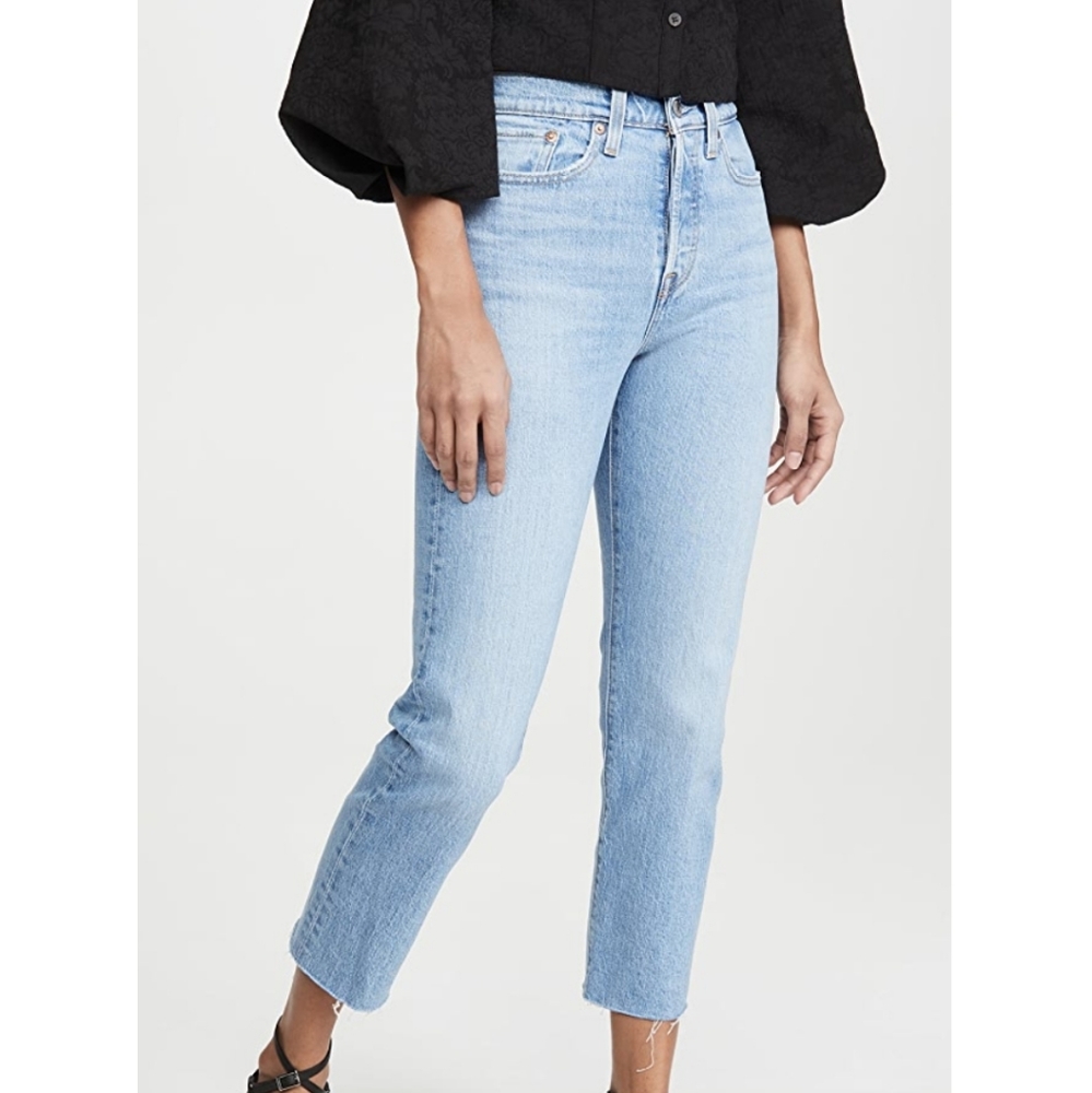 Levis wedgie straight